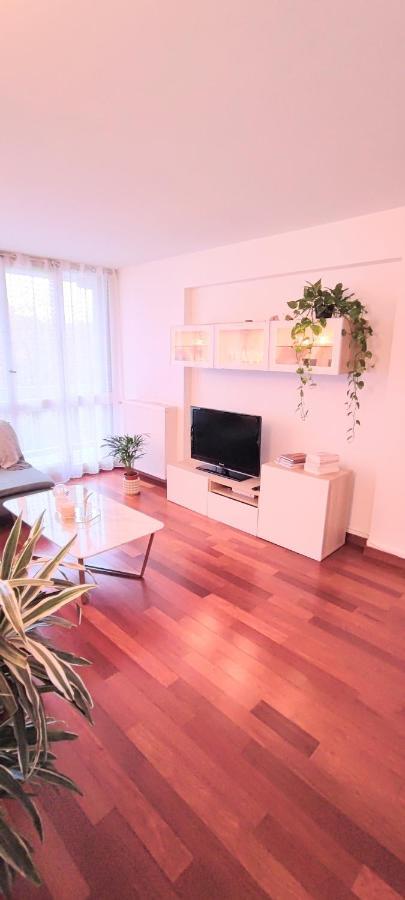 Bel Appartement Entre Disney Land Et Paris Chelles  Exterior foto